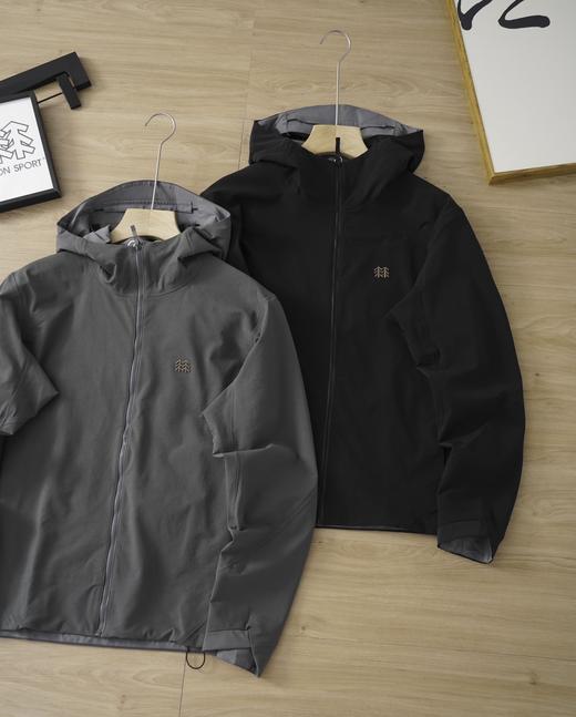 点此购买 可隆春秋季男士GTX 2L戈尔户外休闲衣防水整衣无缝压胶工艺冲锋衣 LL 309595 商品图14