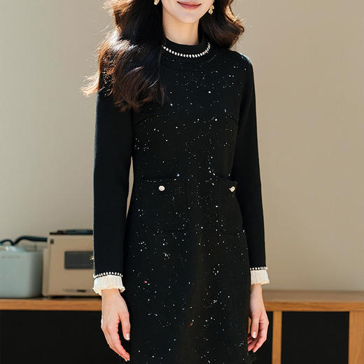 奢姿2025秋装胖妹妹大码女装钉珠连衣裙加绒圆领套头气质打底裙女5244803438 商品图4