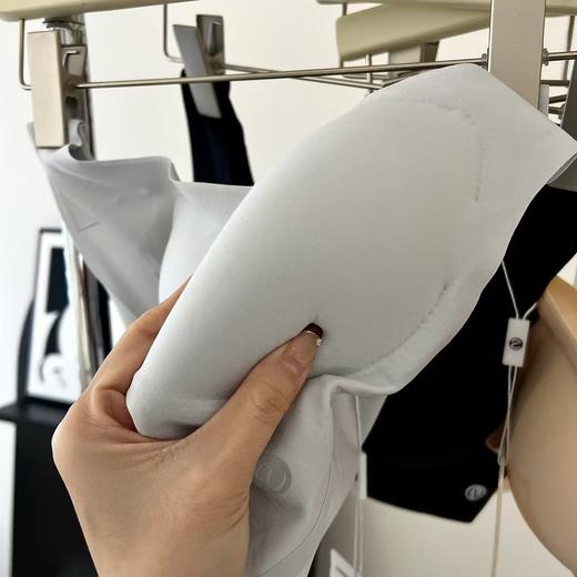 lulu dolphin正品春夏美背款云朵乳胶无痕内衣 商品图6
