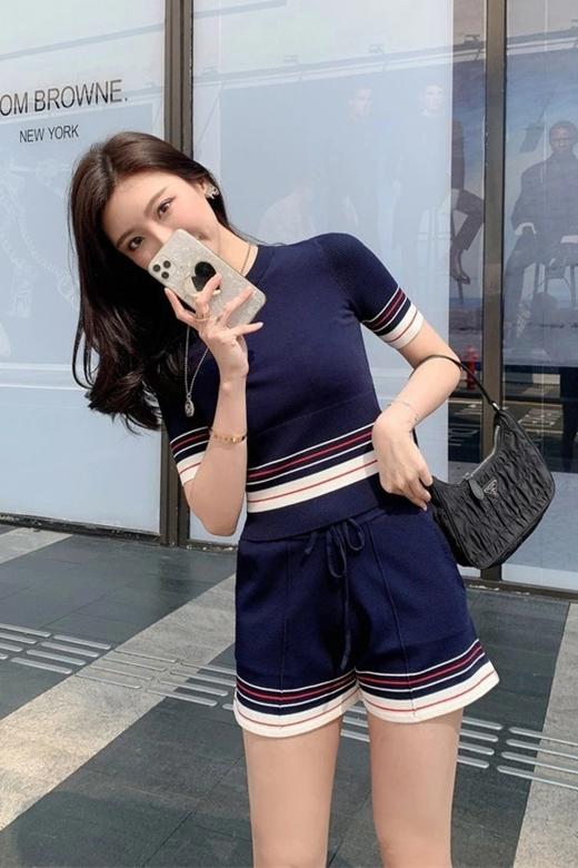 LNNNS 藏蓝色条纹针织懒人套装 13930 商品图0