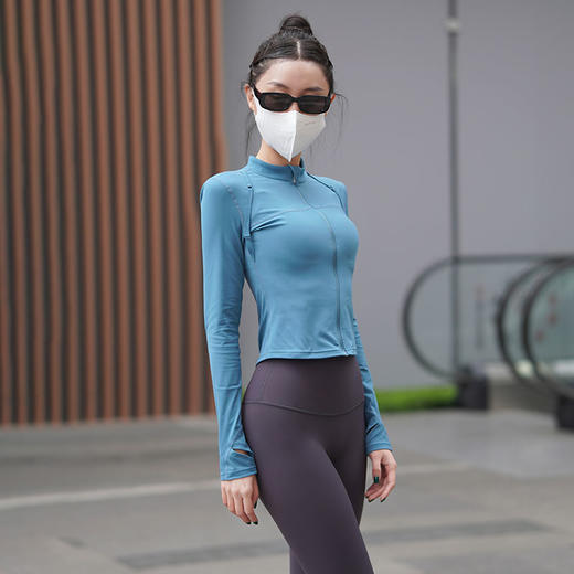 Beemen短款瑜伽外套 面料软糯亲肤 弹性大 无束缚 健身运动夹克上衣 显腿长 显高 商品图2