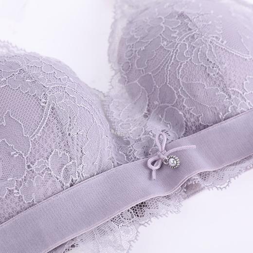 【3F】安莉芳【列维斯蕾丝】无钢圈聚拢文胸女深V半杯内衣EB1359 商品图2