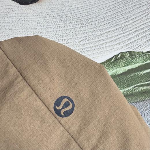 点此购买 露露春秋季男士休闲立领外套 LL 309585 商品图12