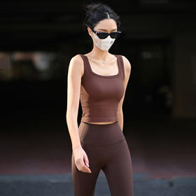 Beemen固定杯运动背心  螺纹一体织低强度 宽领口展露锁骨线条 遮副乳 自带内衣 运动单穿  日常搭配都可