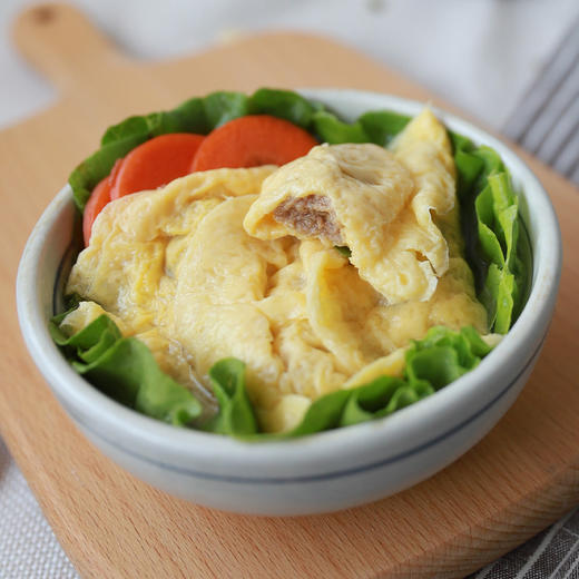 黄金蛋饺 | 精选厦门莲花山放养土鸡蛋 搭配口感上乘的前腿肉 肉馅丸裹着金黄的蛋皮 肉质鲜嫩 简单快手 饺子 商品图6