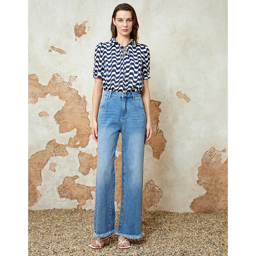 EITIE爱特爱夏季新款气质直筒显瘦百搭通勤印花上衣8213906 商品图1