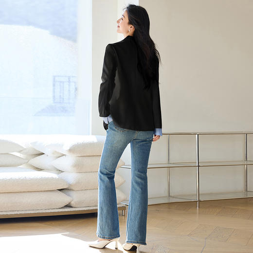 VICTORIA&VERA女装春季“如沐春风”成熟气质款显瘦百搭纯色西装外套 商品图9