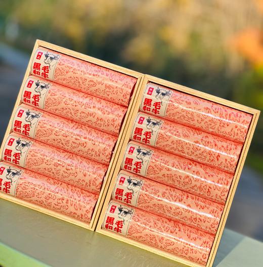 澳洲黑毛和牛霜降精修特级雪花火锅卷  |  大花卷，整齐排列在枫木盒子里，分明是件艺术品！ 商品图4