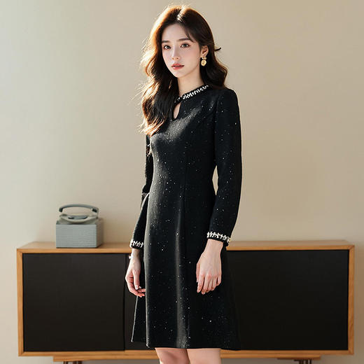 奢姿2025年春季新款大码女装亮片拼接裙子胖妹妹加绒钉珠连衣裙5244803433 商品图3
