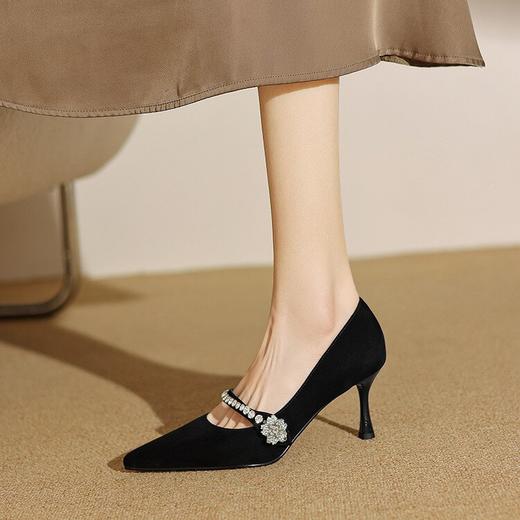 【预售5天】法式气质尖头浅口单鞋女新款真皮细跟时尚水钻黑色通勤高跟鞋ZF&25020 商品图2