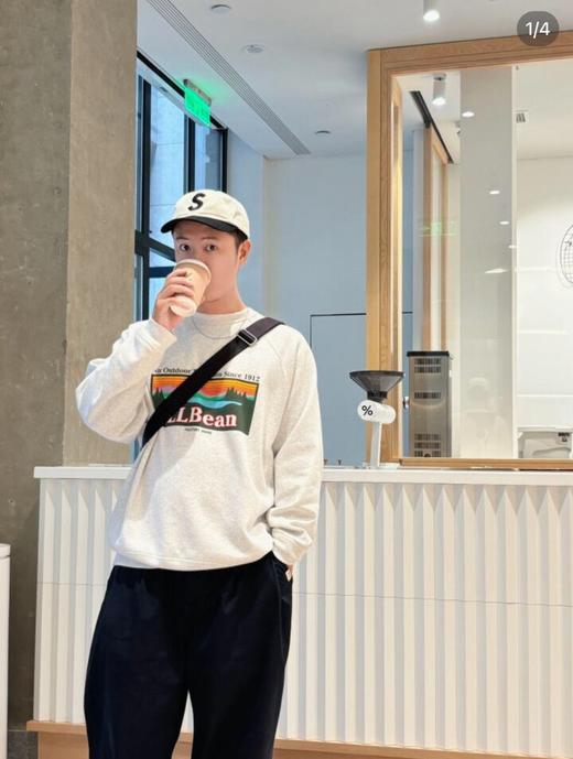 一店7k （纯原过检！）四针六线工艺！配色完美 舒适度 💯分 ！L.L.B情侣款圆领插肩袖卫衣 3款选 商品图4