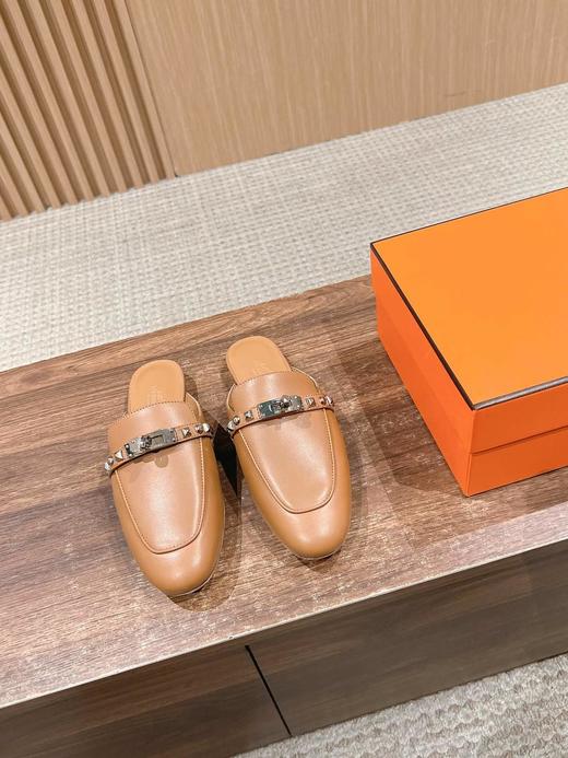 爱马仕2025/SS新款全胎牛皮穆勒拖铆钉款上脚包裹感更强（HC） 商品图2