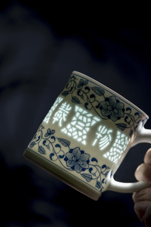 富玉 |  景德镇陶瓷手绘厚德载物茶漏杯大容量水杯带盖水杯 商品图1