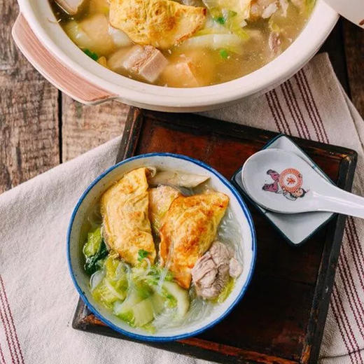 黄金蛋饺 | 精选厦门莲花山放养土鸡蛋 搭配口感上乘的前腿肉 肉馅丸裹着金黄的蛋皮 肉质鲜嫩 简单快手 饺子 商品图9