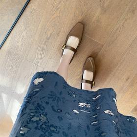 2025新款复古优雅方头玛丽珍鞋粗跟一字带浅口单鞋女2025春夏！