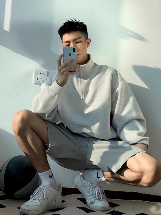 【💕斯辰唯佳 半高领拉链情侣卫衣A72-8902】💥 五色可选，S-3XL🍷，最大可穿到190斤！ ✅客供最新弹力纤维厚实面料，💯拿在手里有分量还不变形，亲肤舒适，透气性好！ 商品图0