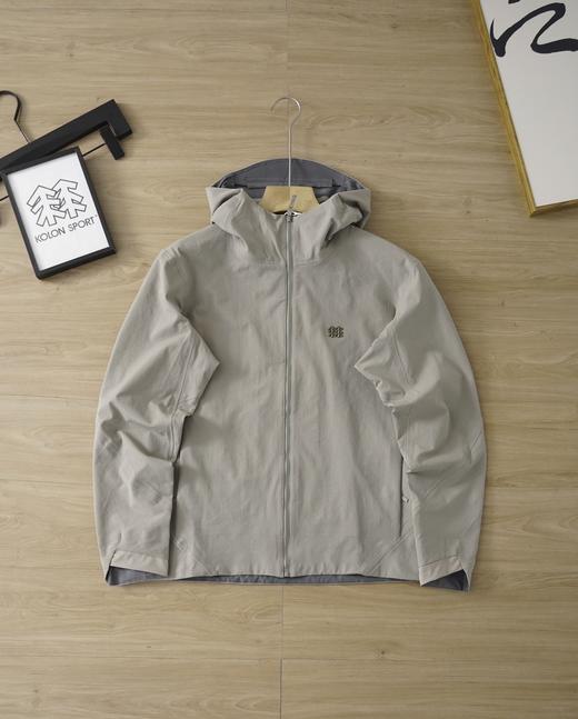 点此购买 可隆春秋季男士GTX 2L戈尔户外休闲衣防水整衣无缝压胶工艺冲锋衣 LL 309595 商品图3