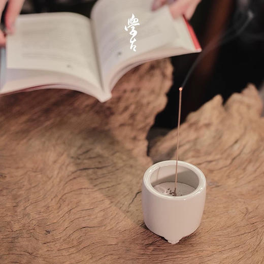 学古|小琴香炉 景德镇陶瓷米黄釉工夫茶道香道专用空熏杯 商品图1