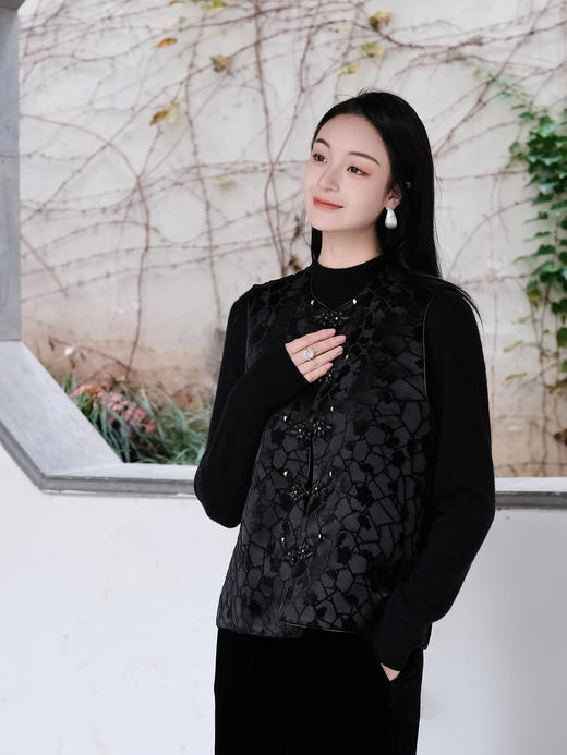 盛唐牡丹| 冰裂梅花纹漳缎对襟马甲 商品图0