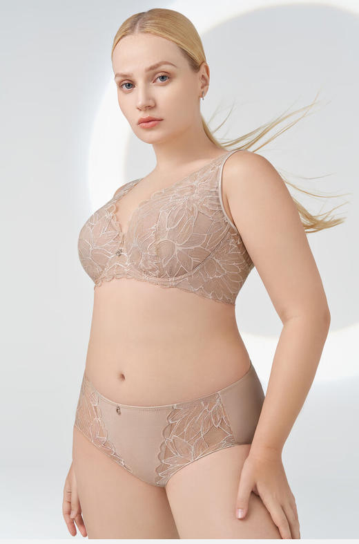 【3F】Comfit【兔耳朵杯】蕾丝背心式超薄内衣女大码文胸CB00171 商品图1