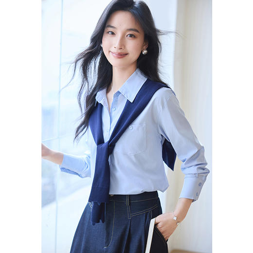 VICTORIA&VERA春季“圣马丁春日”可拆卸撞色披肩设计感高级休闲慵懒风衬衫 商品图2