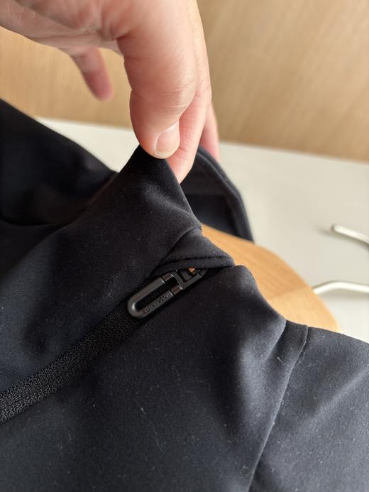 点此购买 迪桑特春秋季男士运动休闲半拉链上衣打底衫 jh 309564 商品图13