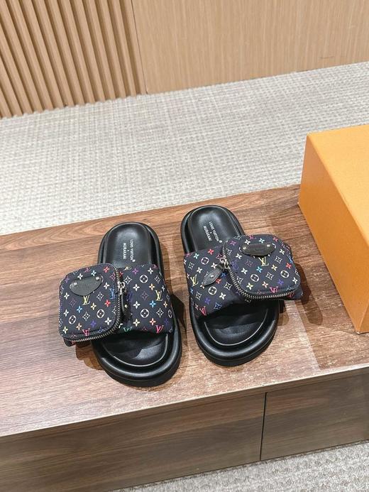 驴家面包拖一爆款最新lv一出即巅峰的超爆款的老花拖鞋面包的脚感软绵绵的超舒服（HC） 商品图1