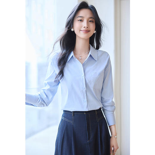 VICTORIA&VERA春季“圣马丁春日”可拆卸撞色披肩设计感高级休闲慵懒风衬衫 商品图1