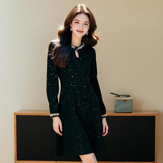 奢姿2025年春季新款大码女装亮片拼接裙子胖妹妹加绒钉珠连衣裙5244803433 商品图1