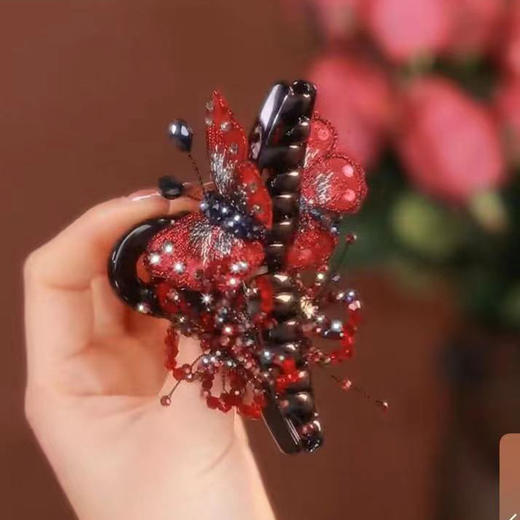 红色刺绣蝴蝶发夹盘发鲨鱼夹高端发抓 Z1122 商品图3