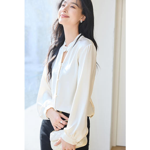 VICTORIA&VERA春季“印象西湖”设计感国风仿醋酸肌理感镂空新中式衬衫 商品图4