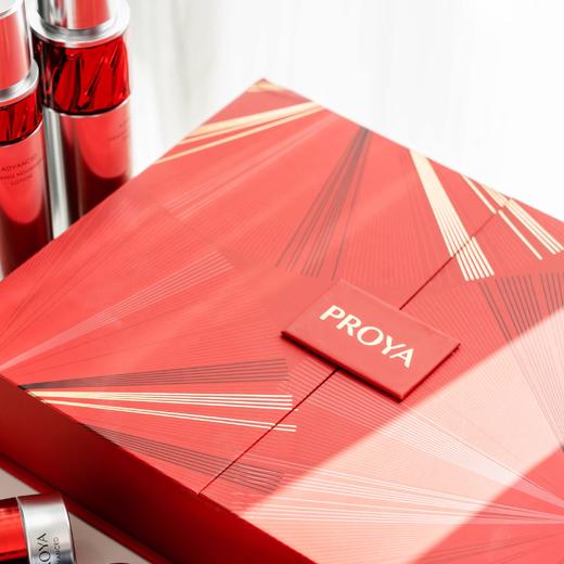 珀莱雅赋能鲜颜御时礼盒（水120ml/瓶+水40ml*2瓶+乳120ml/瓶+轻润霜15g*3瓶）/套  赠礼品袋 商品图1