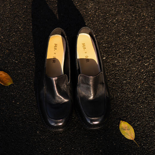 【阿么古纹马皮鞋】英伦风一脚蹬深口乐福鞋秋冬新款百搭单鞋3.5CM 商品图4