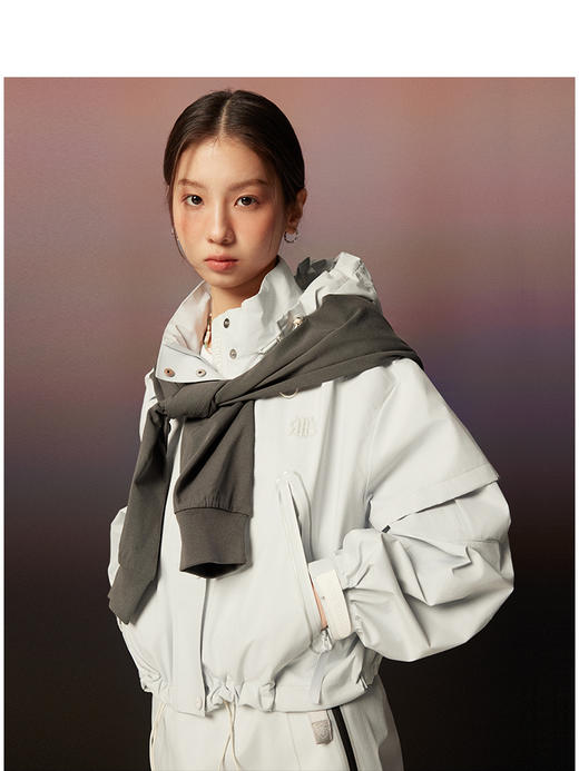TeenieWeenie小熊字母连帽外套女夏季女外套TTJJ252303T 商品图1