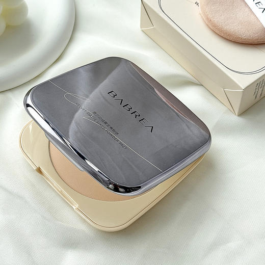 【芭贝拉 绒雾定焦粉饼】无痕定妆 隐匿毛孔 打造干净透亮妆面 不易脱妆 清透提亮 定妆补妆 高光一盘就行 商品图14