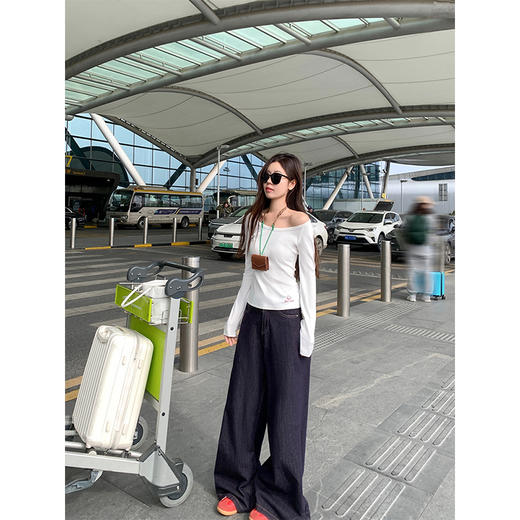 <曾小咸推荐>新品现货秒杀！卖完下架不再补 ！微信粉丝打折价！！圆领修身长袖T恤 日常89.99/件 立减40 秒杀49.99/件！！ 商品图2