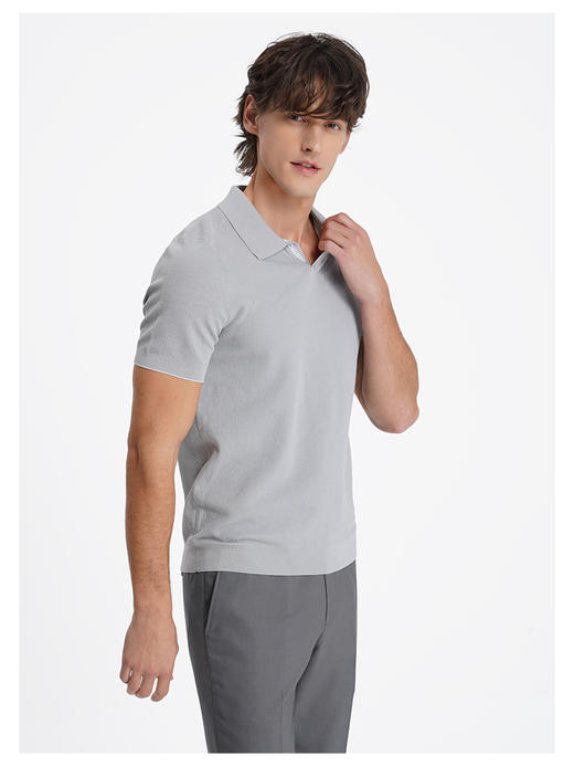 callisto仪式系列薄雾灰海岛棉燕子领T恤 商品图3