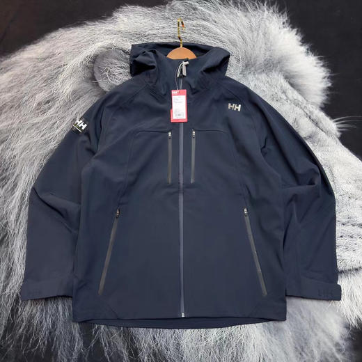正品HELLY HANSEN/HH春新款户外防水外套软壳衣 原价 2980
全品相，随意对比，三防外壳面料，防风，防水，防撕裂，灰色，藏青色 商品图1