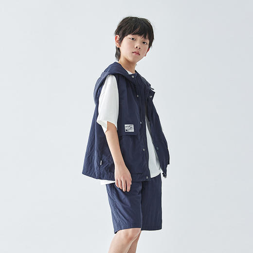 蓝汽水 2025春夏第一波新品大口袋连帽马甲-862B256004JY&纯色休闲五分裤862B256006JY 商品图2