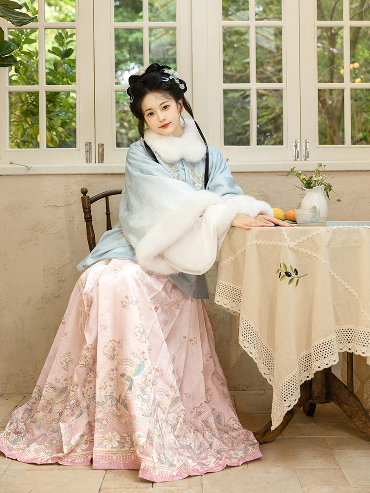 【重回汉唐莺啼声声】圆领对襟袄围脖马面裙套装明制汉服女款秋冬