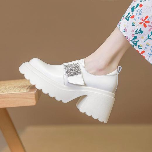 【预售5天】英伦甜酷风牛皮松糕跟厚底乐福鞋圆头深口单鞋女白色粗跟小皮鞋ZMXY&ZM2489-1 商品图4