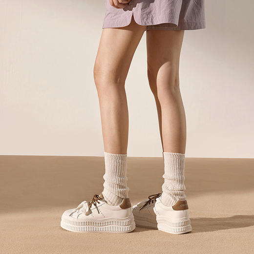 千百度厚底贝壳鞋运动休闲板鞋女款增高小白鞋饼干鞋A25120821 商品图4
