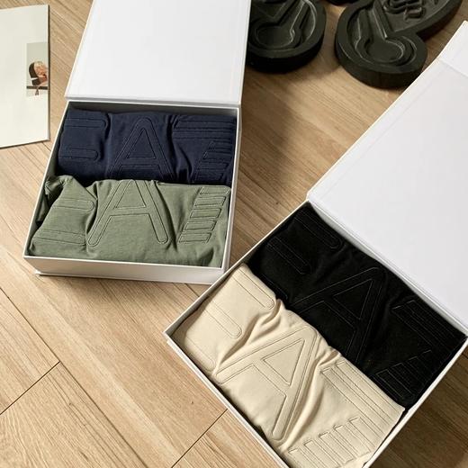 小鹰 EA7 2025男女同款情侣全棉廓形健身训练T恤是一款兼具时尚与功能性的运动服饰 商品图2