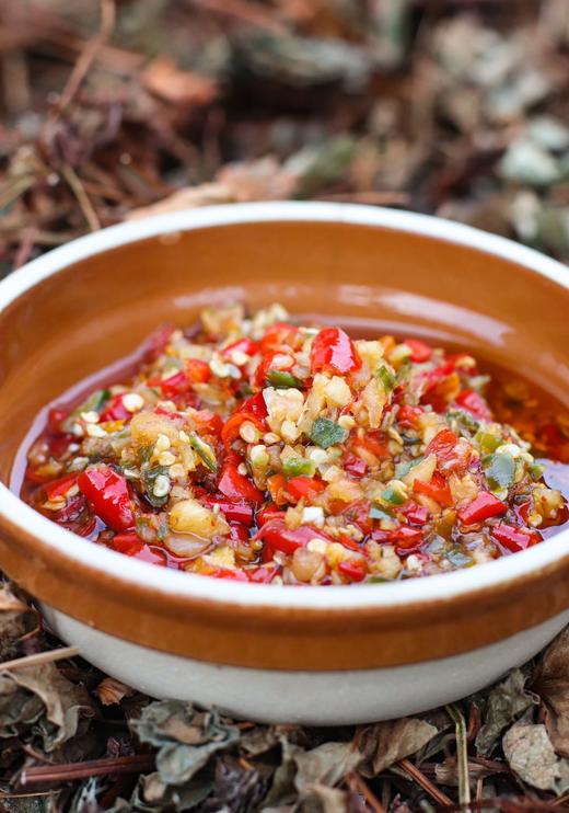 超级无敌下饭！【农家彩椒酱】湖南农家特色 灵魂三色辣椒酱 248g*2罐 商品图6