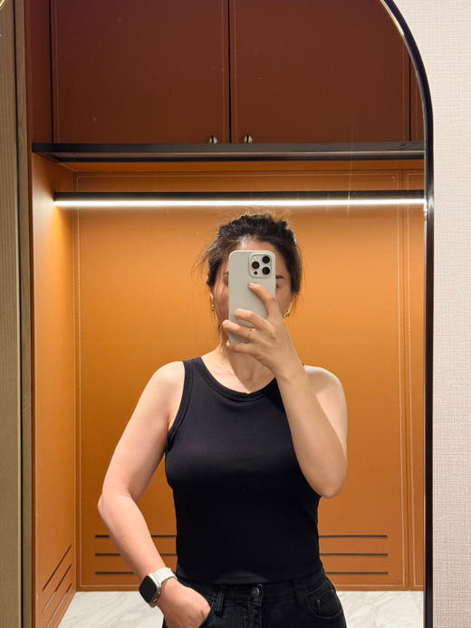 S822 打底刚需~带胸垫圆领百搭背心【包邮+三天无理由退换】 商品图6