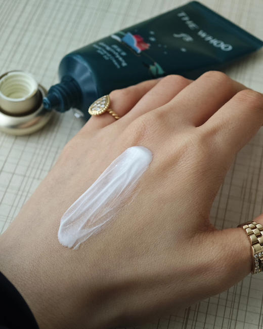 【限量组合】whoo后拱辰享护手霜圣诞版套盒60ml*2支  保湿滋养修护礼盒装 商品图2