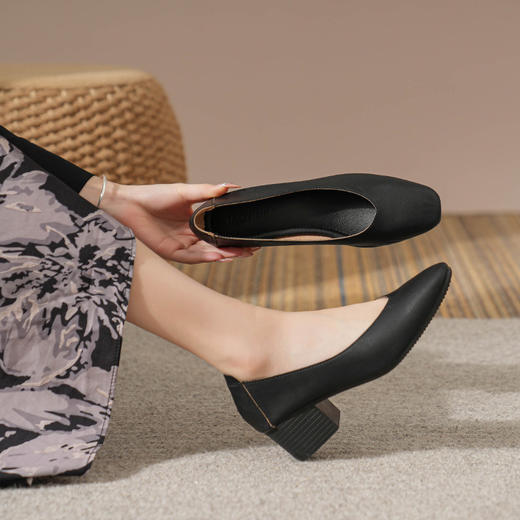 女士春夏季通勤奶奶鞋女复古软皮v口中跟仙女高跟鞋女粗跟玛丽珍鞋女鞋34-41 商品图3