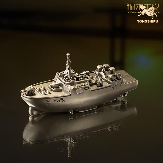 铜师傅 可爱版“大国重器” 客厅桌面 摆件 工艺品 卡通版无人机 商品图8