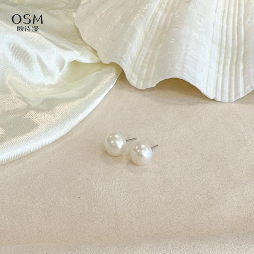 欧诗漫珍珠耳钉925银 淡水珍珠 微瑕强光（紫色/白色/粉色可选） 商品图2