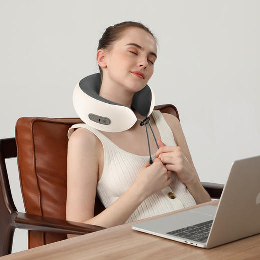 联创 U型按摩枕——贴合颈肩，舒缓按摩 商品图3